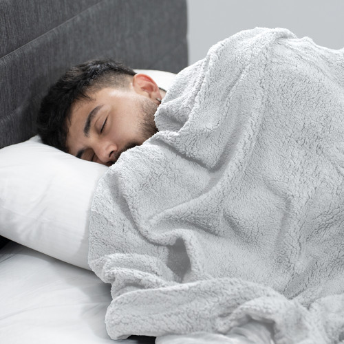 Combo Protector Impermeable + Jgo de Sábanas + Almohada Polycotton + Cobija Ovejera